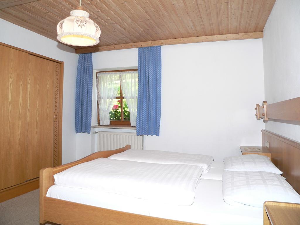 Gasthof - Pension Zur Post Achslach Chambre photo